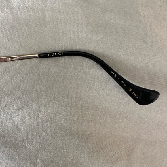 *SOLD* Gucci frame glasses - Picture 2 of 4